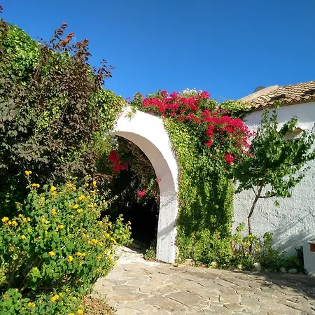 Baglio Antico Con Piscina